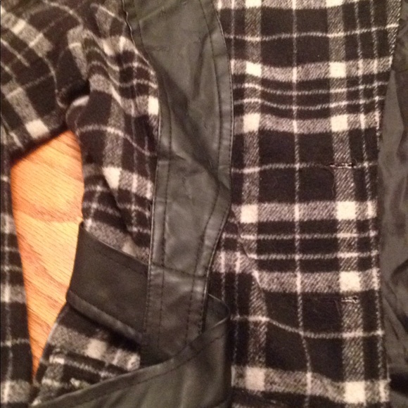 Jacket - Picture 8 of 8